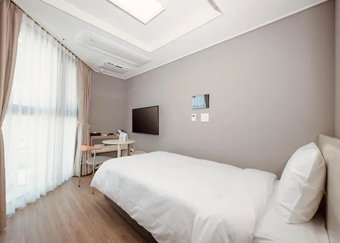 Hotel Sollago Myeongdong & 4*