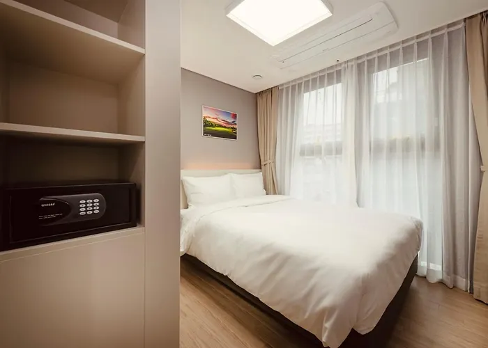 Sollago Myeongdong & Hotel