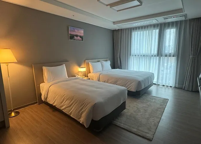 Hotel Sollago Myeongdong &