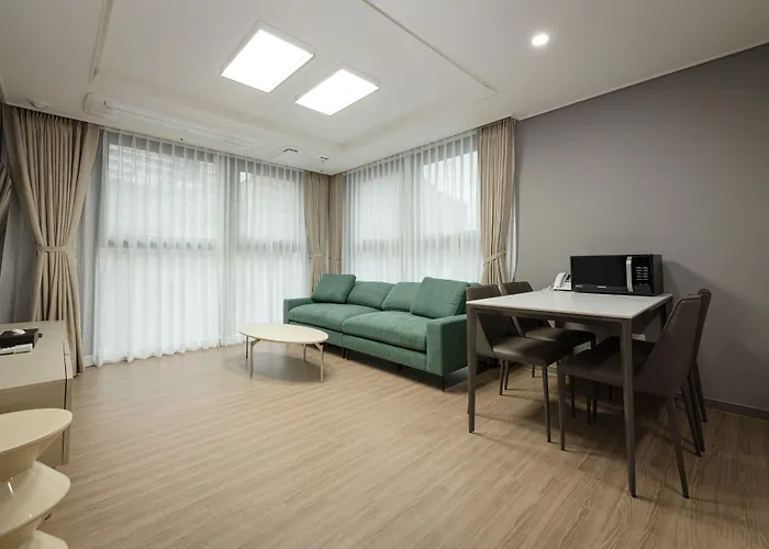 Hotel Sollago Myeongdong & Seoel
