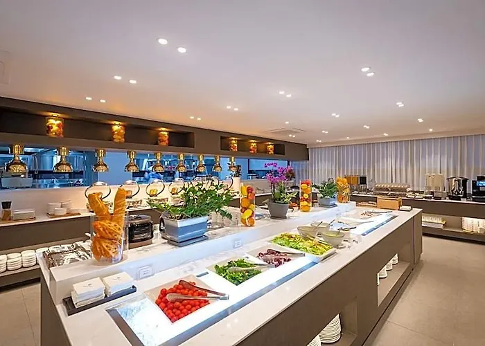 Hotel Sollago Myeongdong & 4*