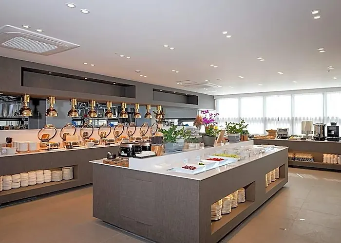 Hotel Sollago Myeongdong &